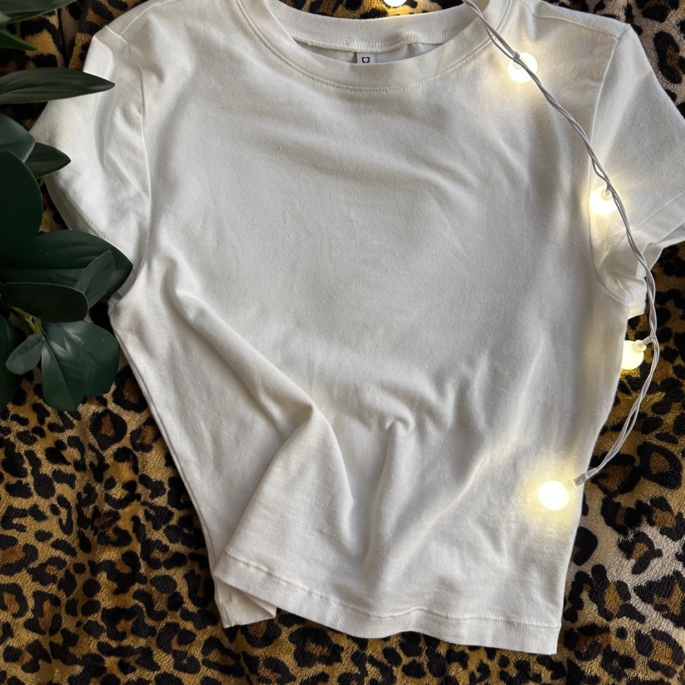 H&M Divided White Basic Tee